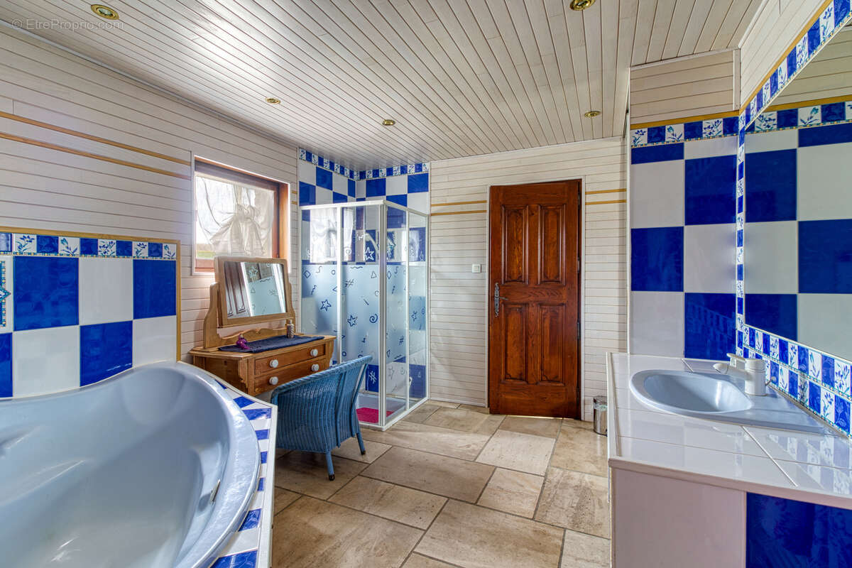 Fermette 200 m2 - photo 9