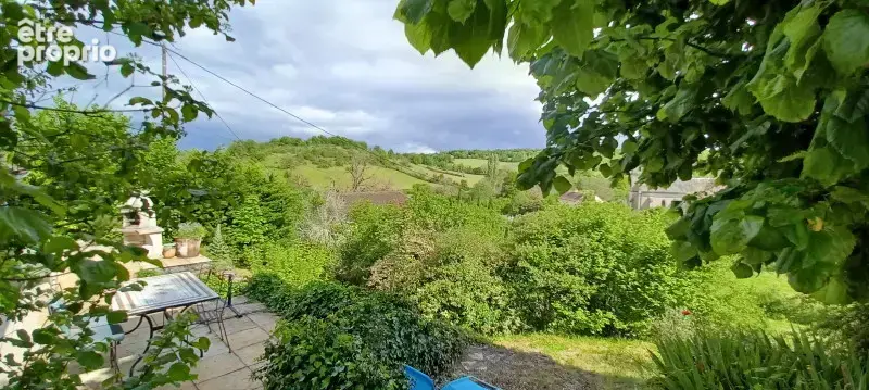 Ensemble typiquement Quercynois Maison + gîte+ piscine sur 2500m2 environ de terrain - photo 12