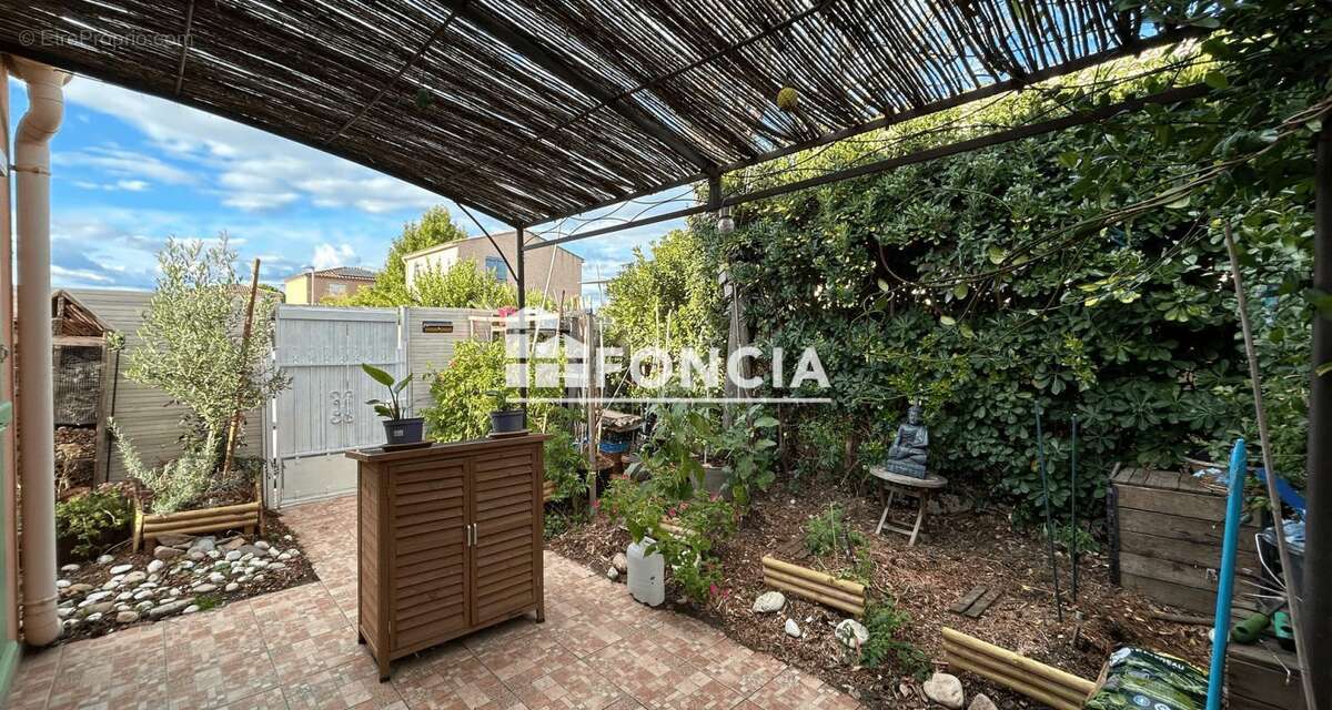 Appartement à SAINT-LAURENT-D&#039;AIGOUZE