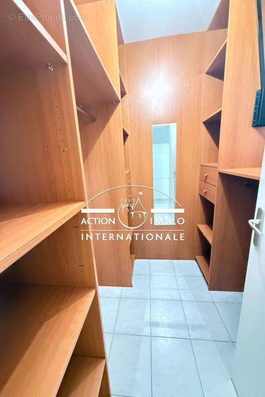 Appartement à SAINT-MARTIN-DE-CRAU