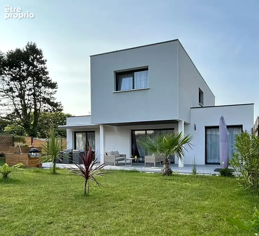 Maison à PLOUGUERNEAU