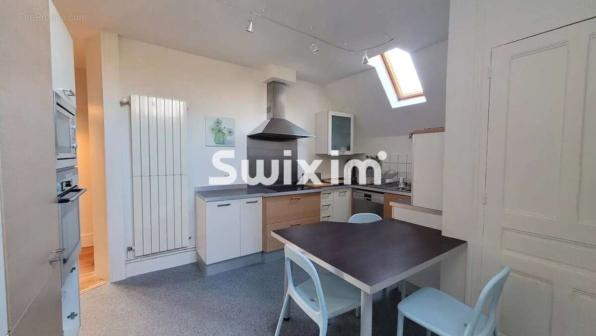 Appartement à LONS-LE-SAUNIER