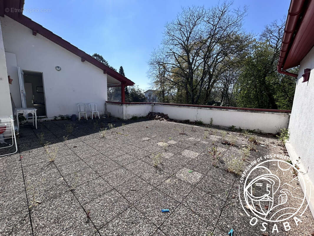 Appartement à CAMBO-LES-BAINS