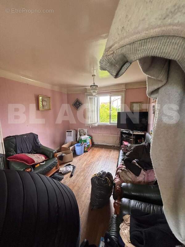 WhatsApp Image 2025-10-08 at 21 - Maison à CHENNEVIERES-SUR-MARNE