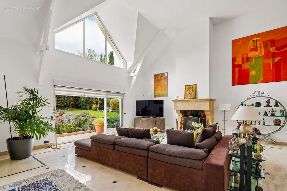 Maison à LOUVECIENNES