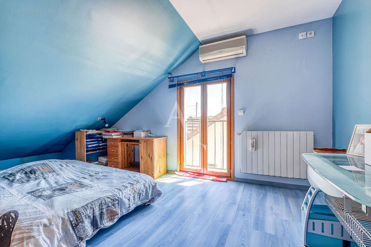 VERT-GALANT - maison Tremblay En France 6 pièces 125.8 m2 et dépendance - photo 12