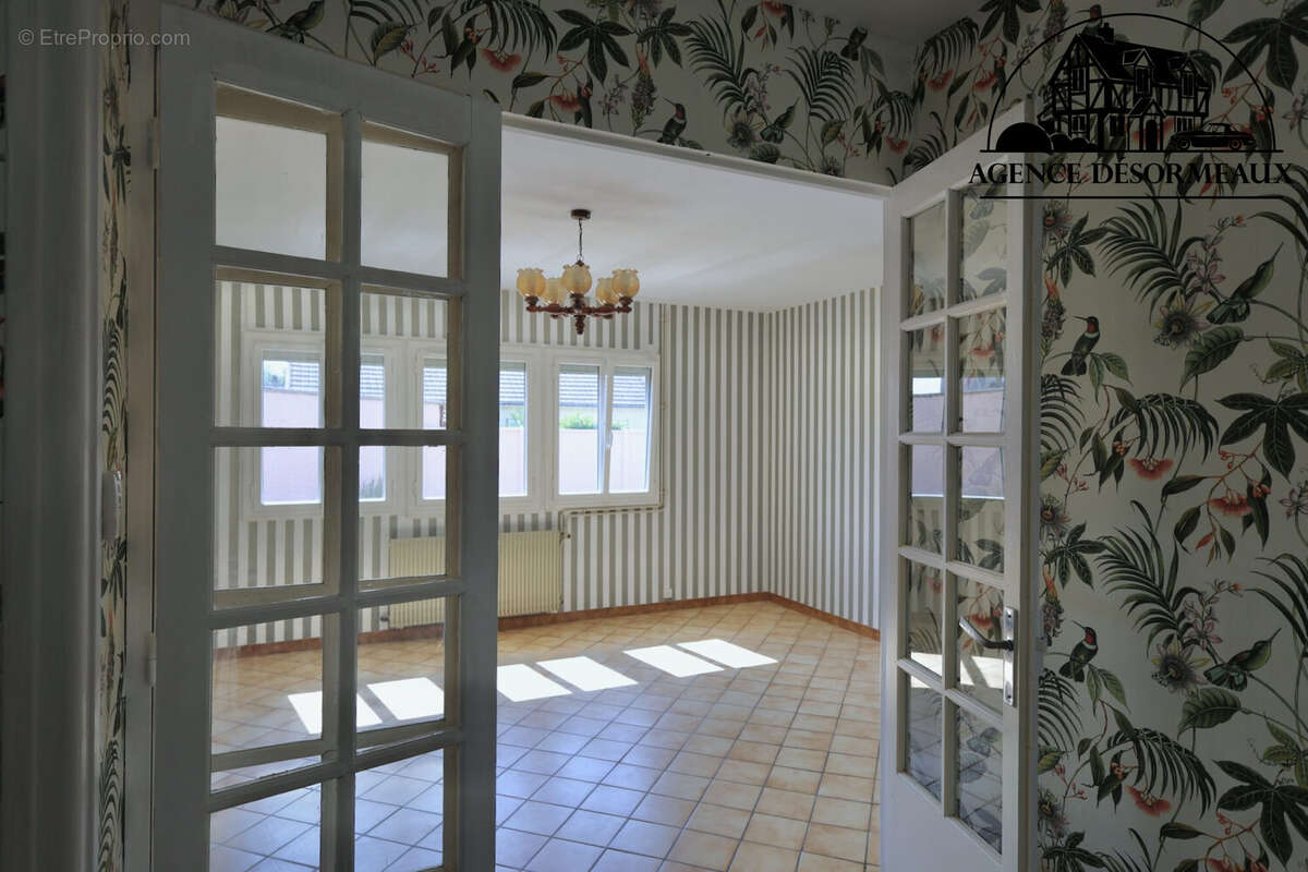 Maison 77 m² à Dreux  - photo 4