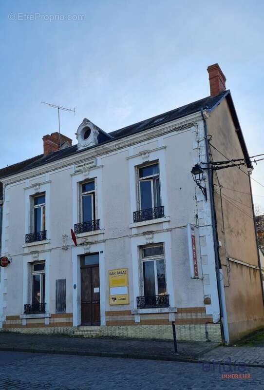 Maison à CHATEAUMEILLANT