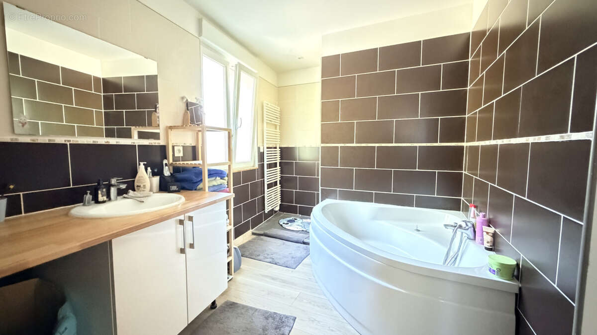 En exclusivité sur la commune de  THUN-SAINT-MARTIN Semi plain pied  individuel - photo 9