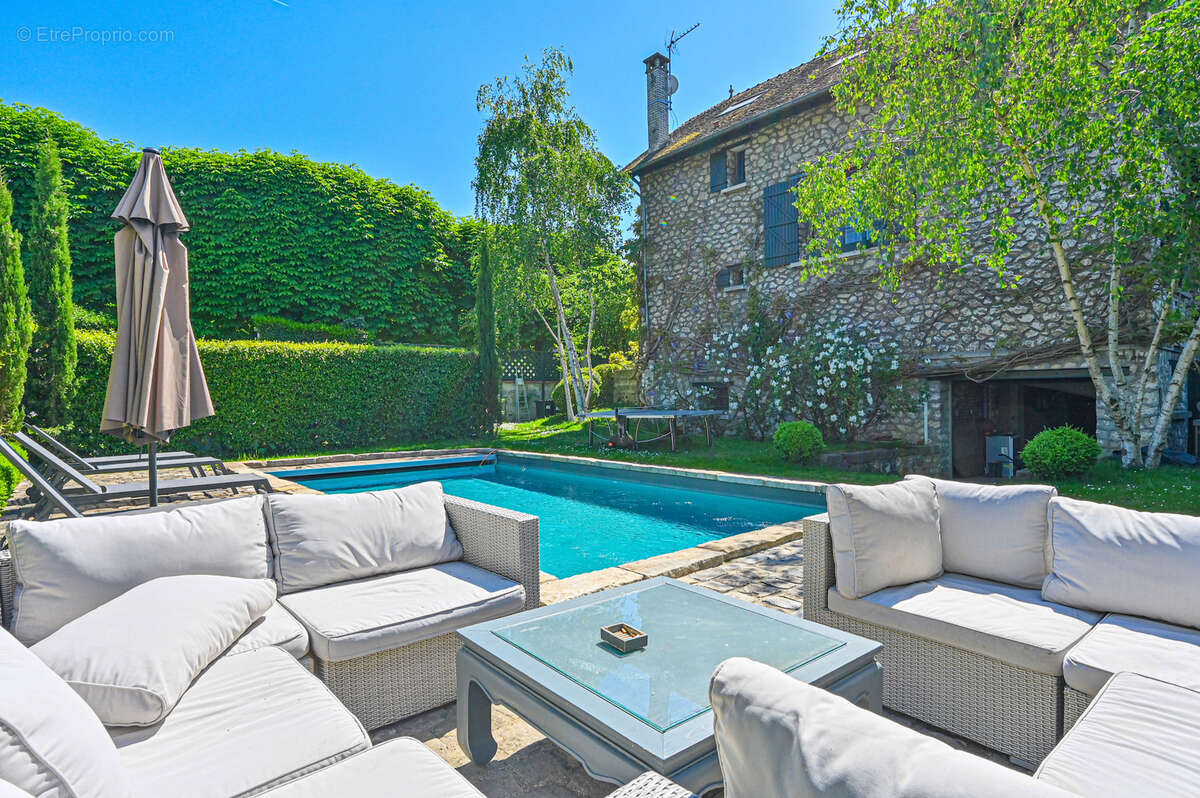 Maison à SAINT-MAUR-DES-FOSSES