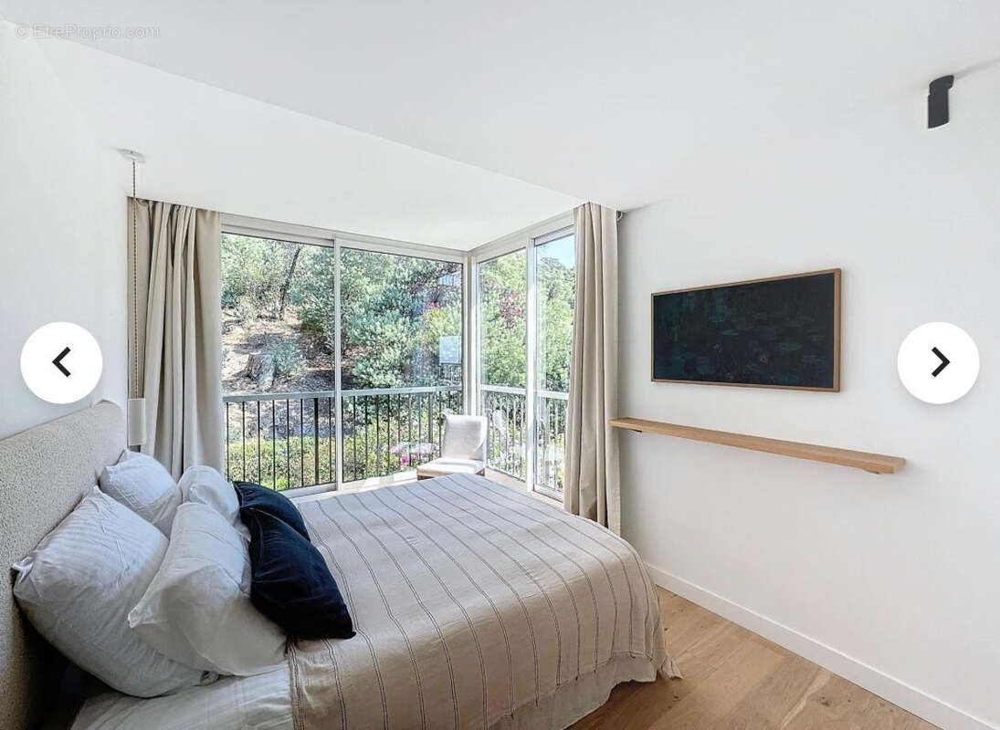 Appartement à VALLAURIS