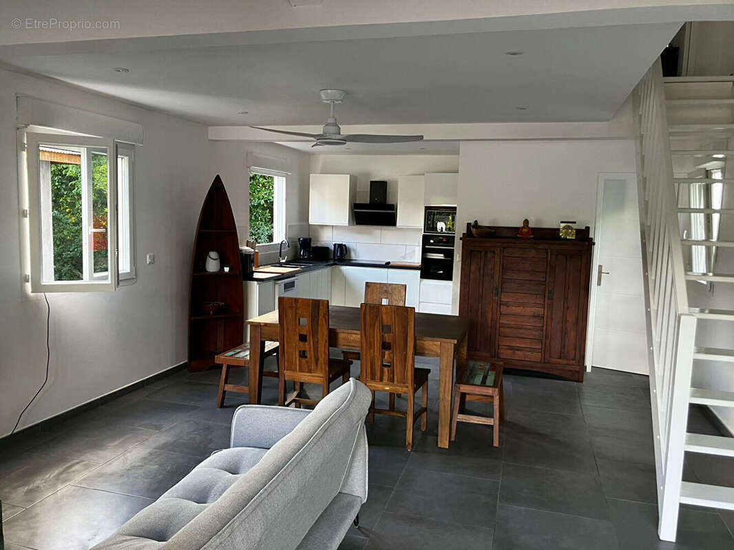 Maison à LES TROIS-ILETS