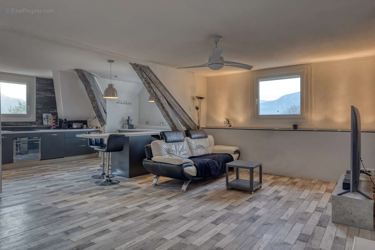 Appartement à DOMENE