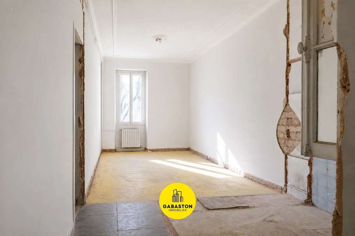 Appartement 68 m² à Marseille-7e  - photo 7