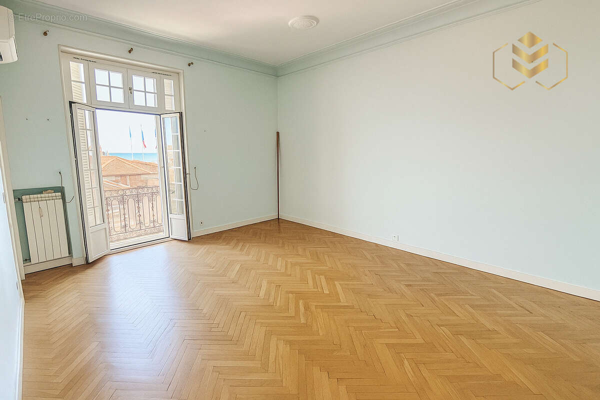 Appartement à MENTON