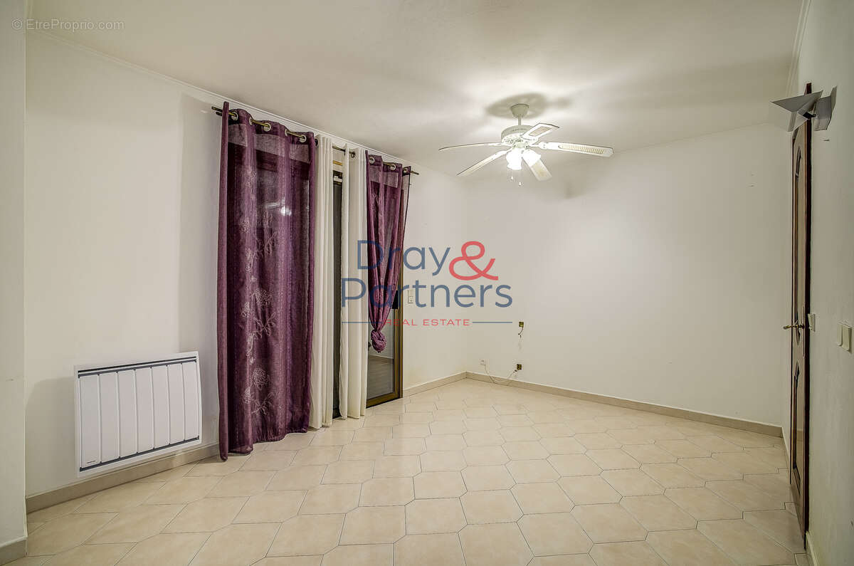 Villa  indépendante de  6 pièces avec  piscine à rénover - photo 23
