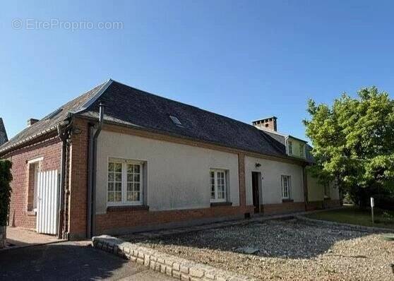 Maison à PAS-EN-ARTOIS