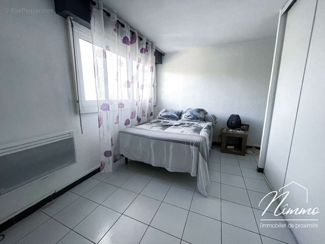 Nimes saint cesaire grand appartement de type 2 avec cave et terrasse en exclusivite - photo 6