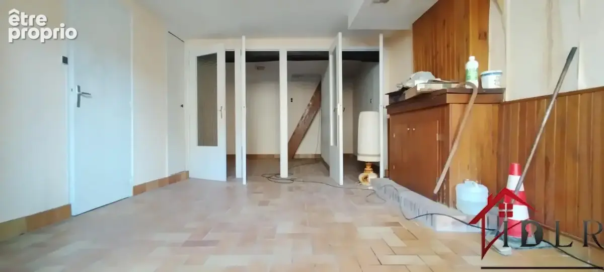 Jolie maison à rénover, sept pièces, 197 mètres arrés habita - photo 8