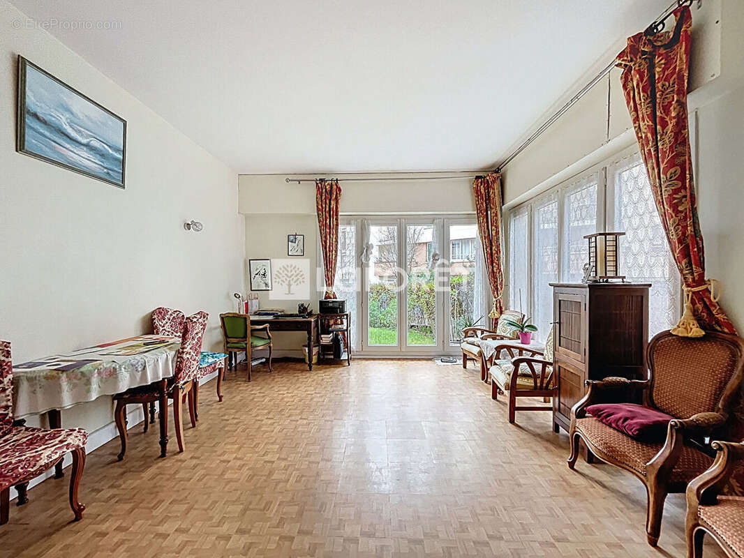 Appartement à LE VESINET