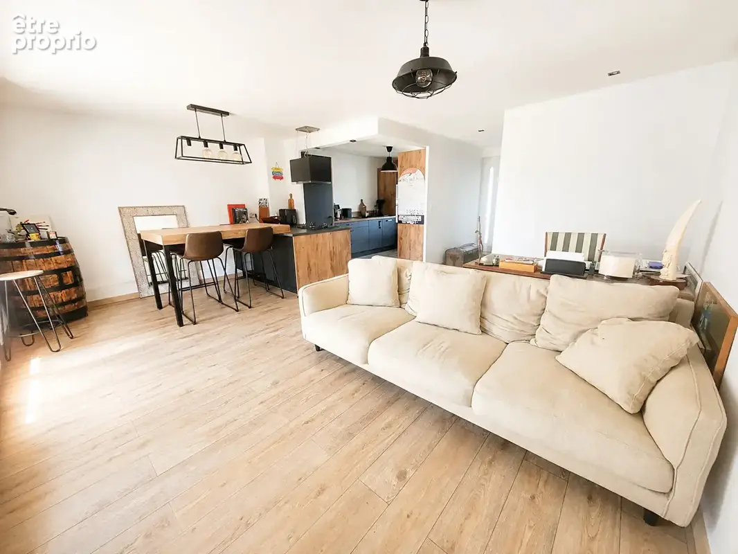 Appartement à vendre à Saint- Barthélemy avec terrasse, jardin et garage privatif - photo 4
