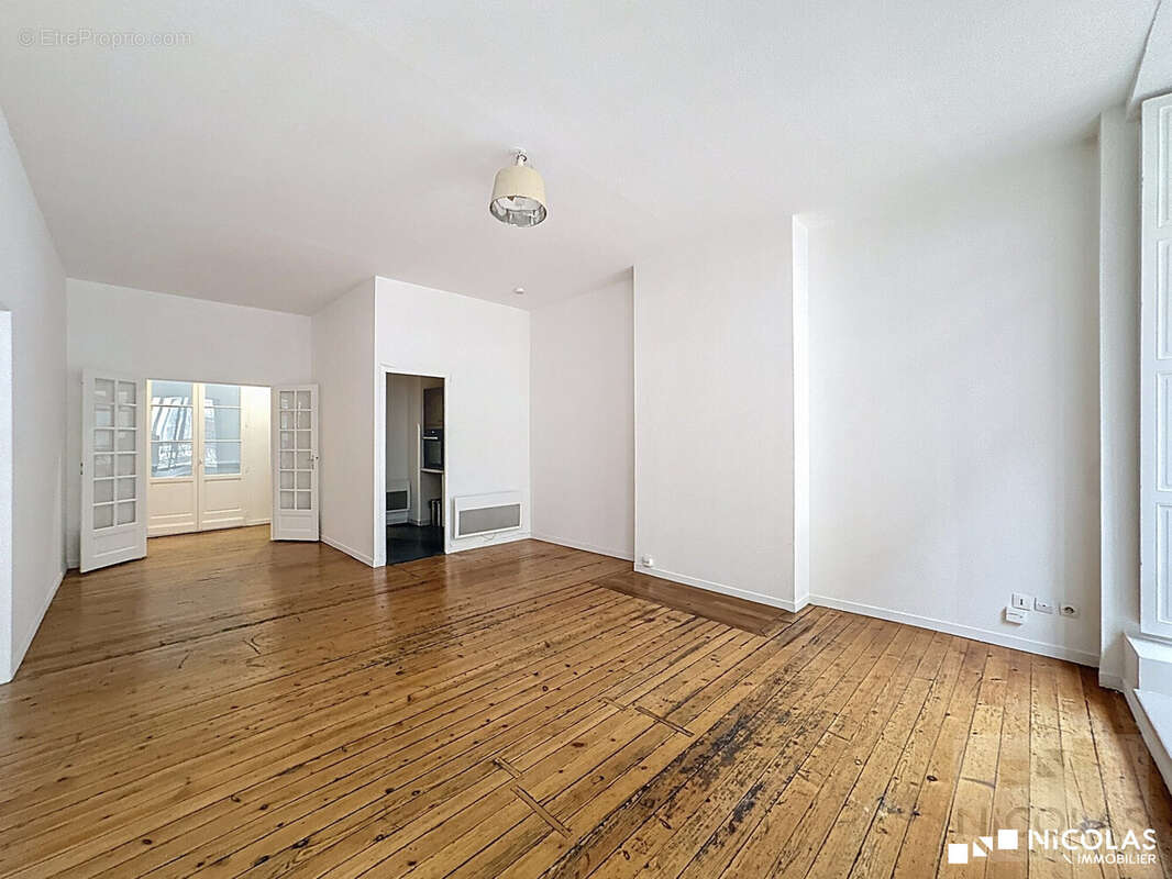 Appartement à BORDEAUX