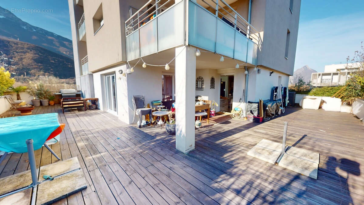 Appartement à ECHIROLLES