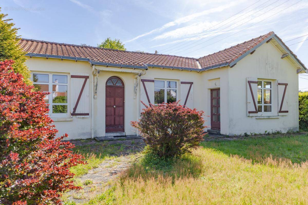 Maison à SAINT-SEBASTIEN-SUR-LOIRE