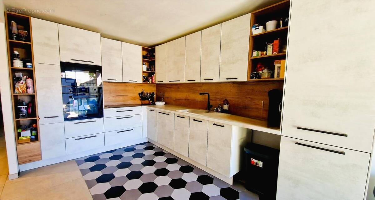 Maison à MARGUERITTES