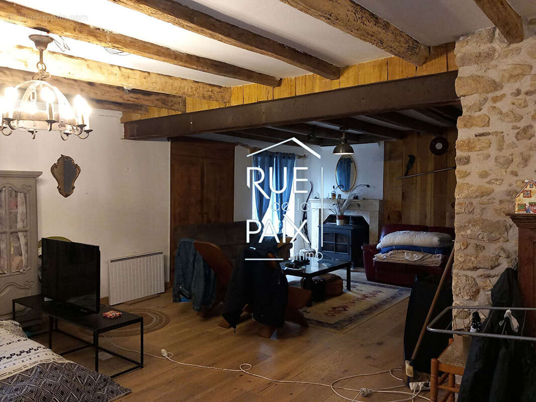 Maison à SAINT-LOUP-LAMAIRE