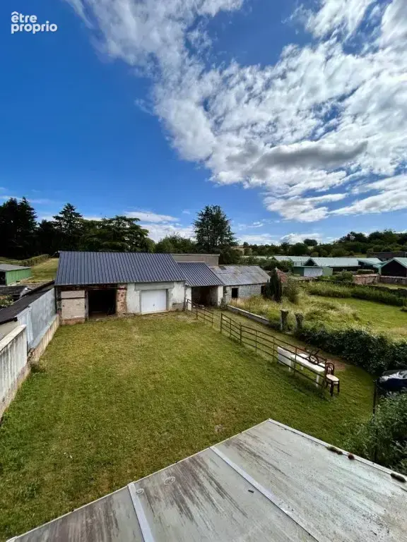 Maison de village toutes commodites - 5 pièces - garages - terrain 916 m2 - photo 1