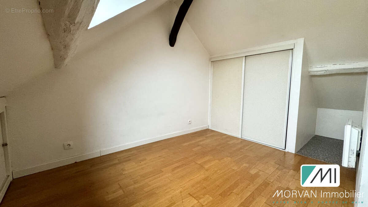 Appartement à LES ESSARTS-LE-ROI