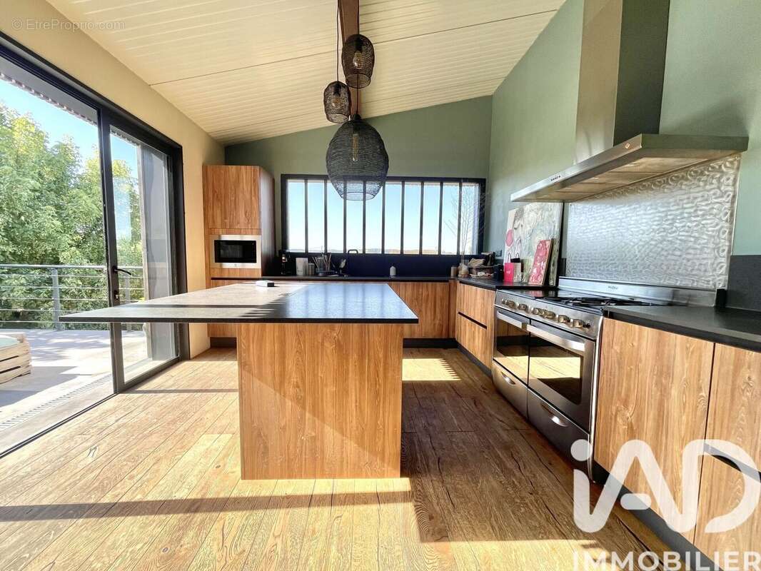 Maison 129 m² à Villedaigne  - photo 4