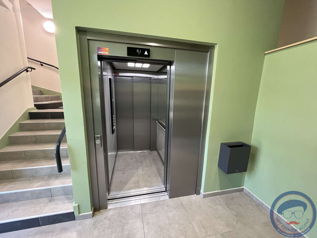 Duplex en vente pour petite famille à La Ville-Aux-Dames - photo 10