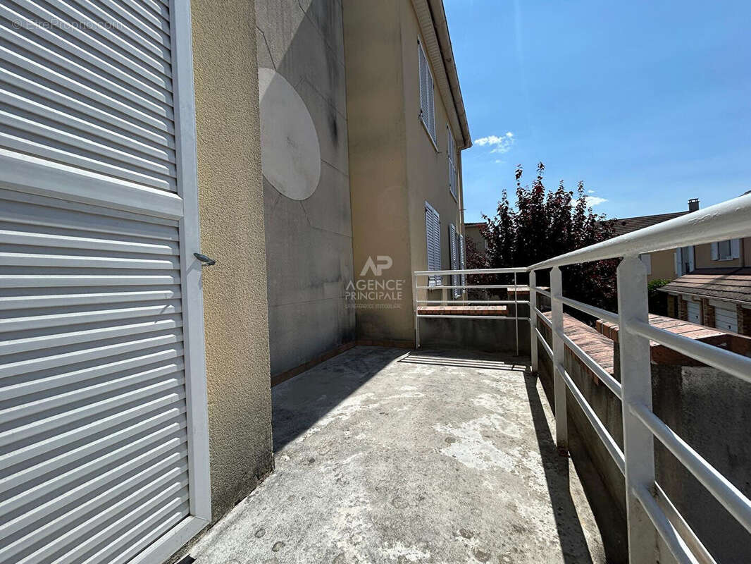 Appartement à CARRIERES-SOUS-POISSY