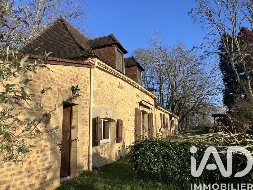Maison 148 m² à Coux-Et-Bigaroque  - photo 3