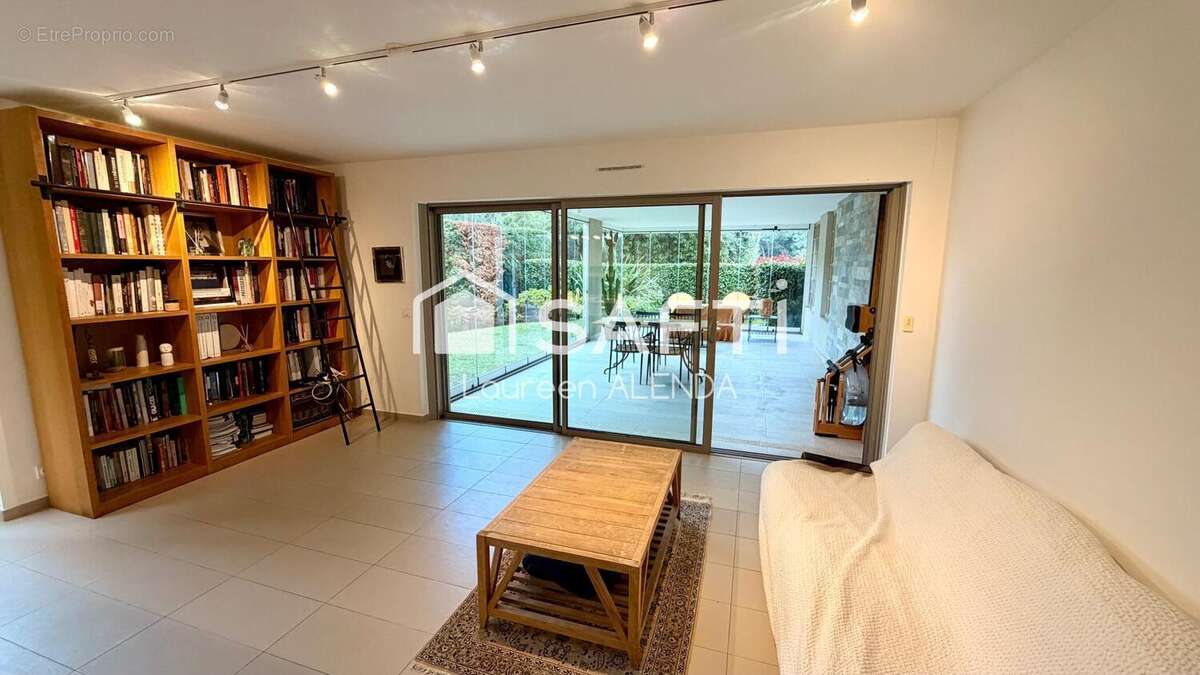 Photo 4 - Appartement à SAINT-RAPHAEL