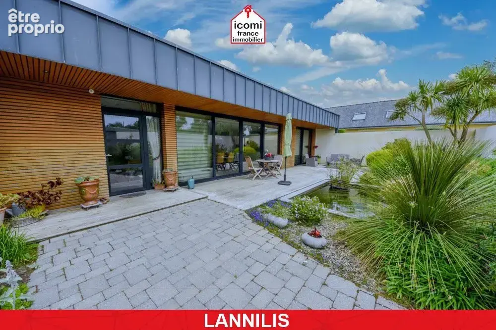 Finistere - lannilis (29870) - a vendre - maison t8 201m² + 3 gites t4 92m², t3 50m² et t3 50m² - double garage - carport - spa  - photo 4