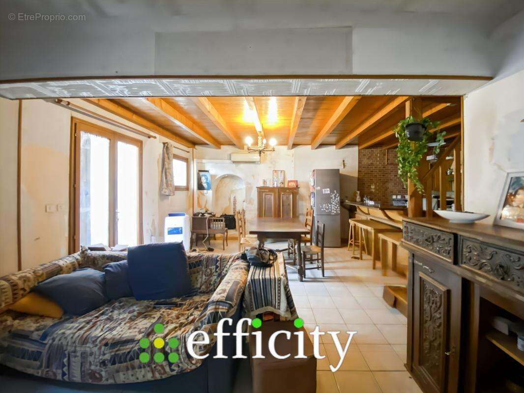 Appartement 350 m² à Ales  - photo 15