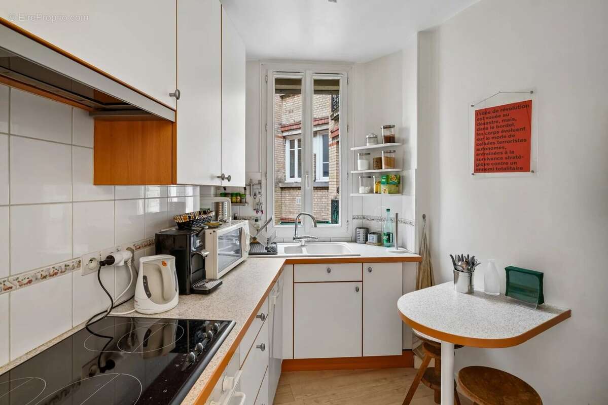 Appartement à PARIS-18E