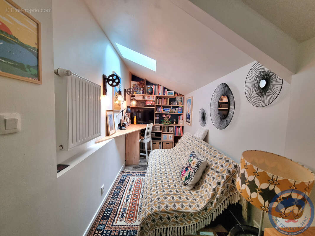 Maison à SAINT-CYR-SUR-LOIRE