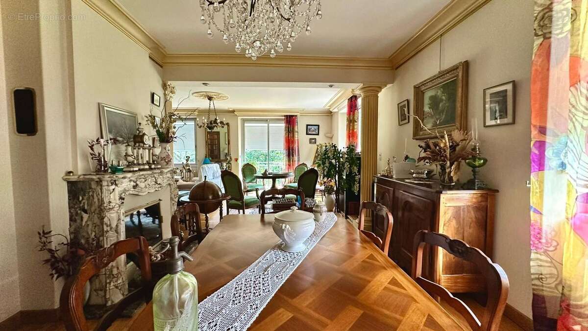 Maison à LUC-LA-PRIMAUBE