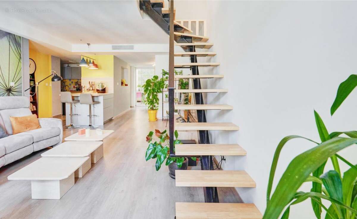 Appartement à MARSEILLE-2E