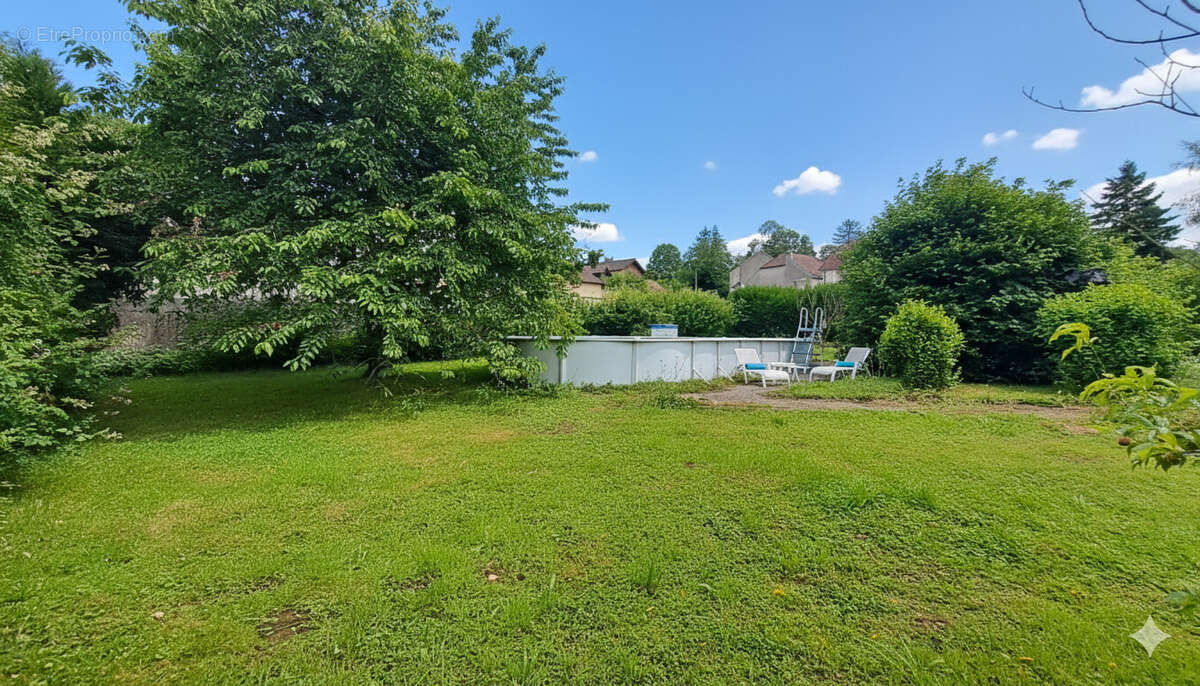 Appartement à DAMPIERRE