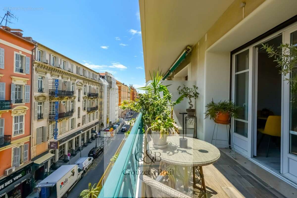 Appartement à NICE