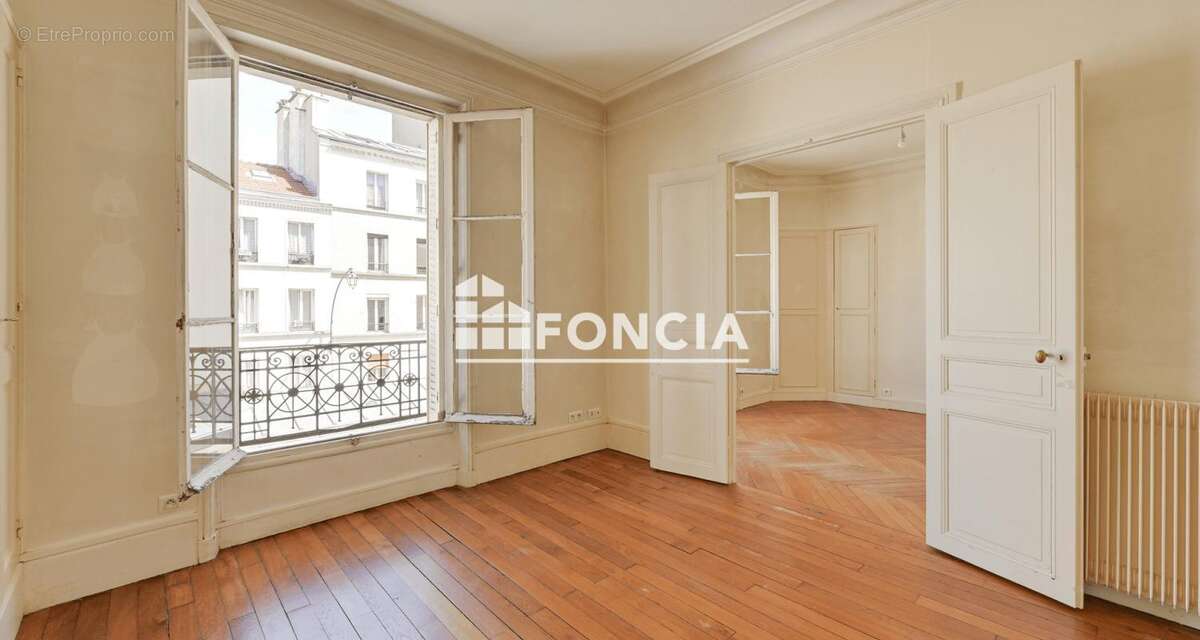 Appartement 3 pièces Métro L1 Place du Marché - photo 3