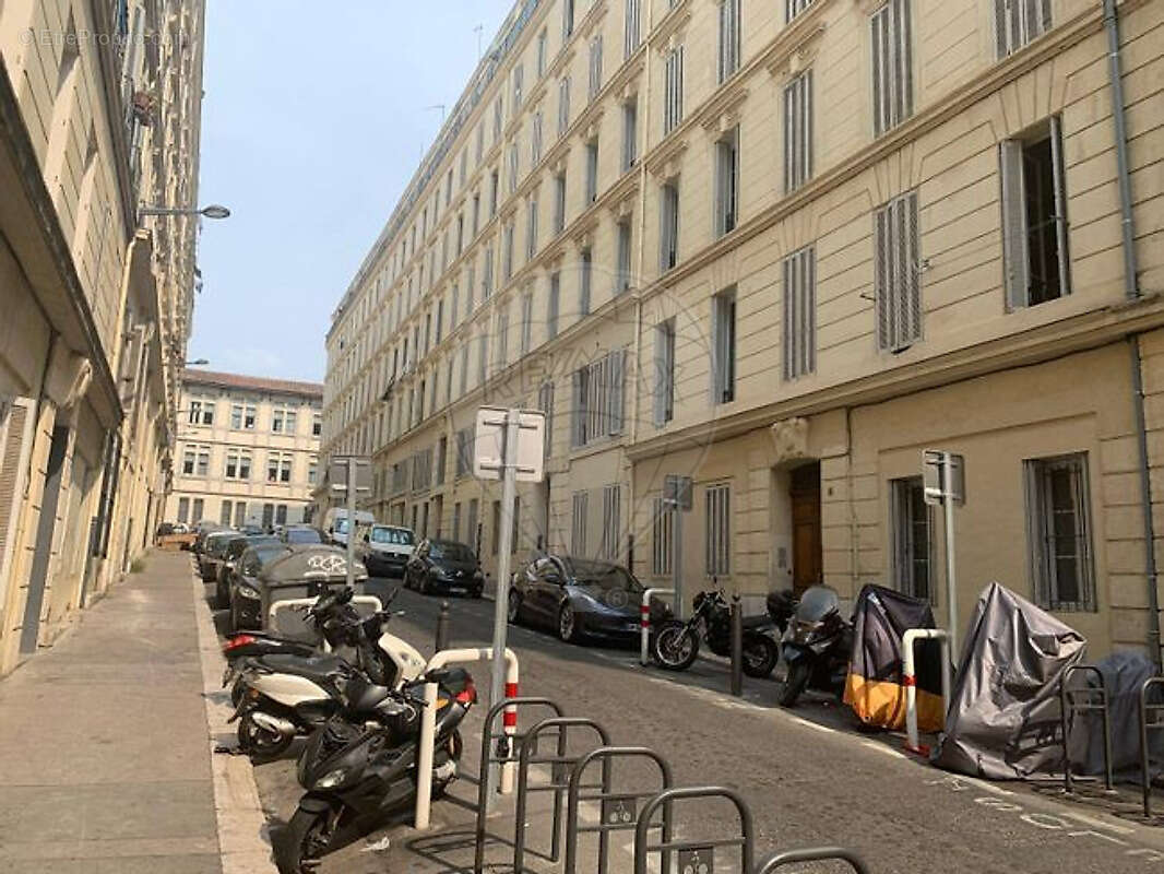 Appartement à MARSEILLE-2E