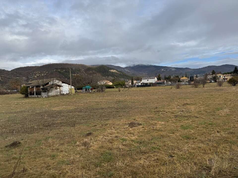 Terrain à DIGNE-LES-BAINS