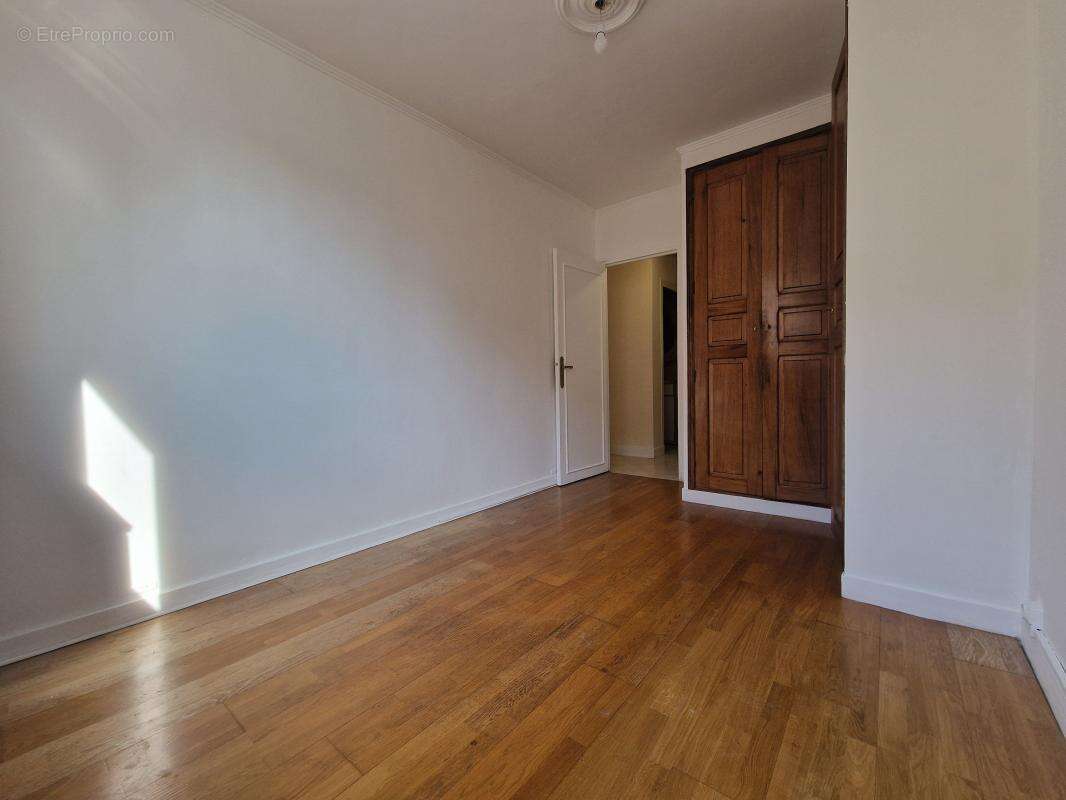 Appartement à VAIRES-SUR-MARNE