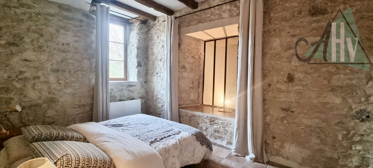 Maison à CHALAUTRE-LA-GRANDE
